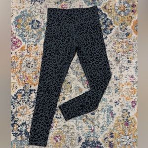 Athleta Elation Ultra High Rise Tight Size Medium Gray Black Cheetah Print